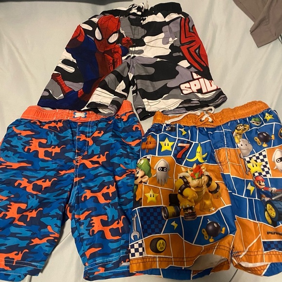 Boys Graphic Swim Trunks - Picture 1 of 6